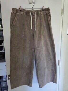 GAP Wide-Leg Drawstring Jeans in Taupe